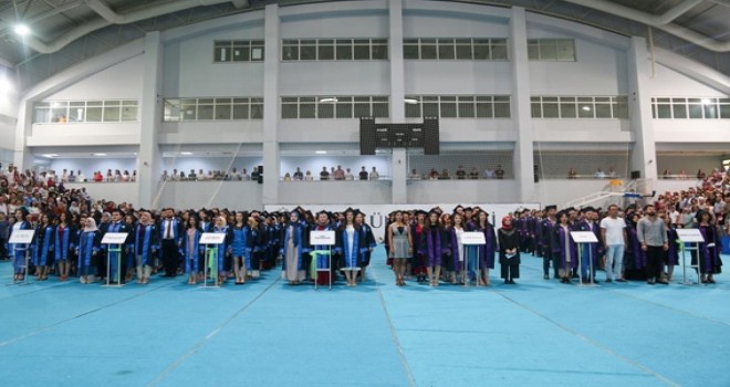 EĞİTİM VE GÜZEL SANATLAR’DA MEZUNİYET COŞKUSU