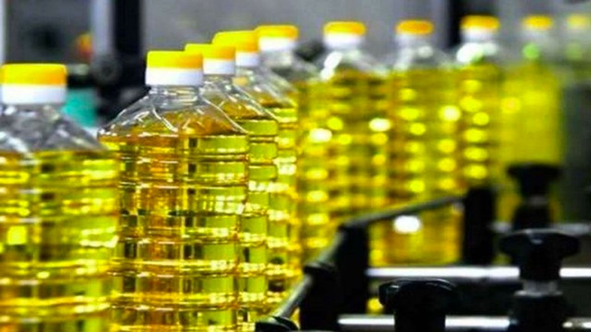 Ayçiçek Yağına Bir Ayda İki Zam: Fiyat Artışının Nedeni Açıklandı Ayçiçek Yağına Bir Ayda İki Zam: Fiyat Artışının Nedeni Açıklandı