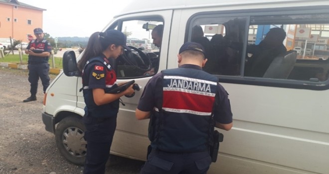 12 Sürücüye Sigara Cezası 12 Sürücüye Sigara Cezası