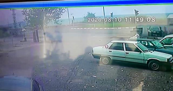 Ordu'nun Ünye ilçesinde kamyonet ile otomobil çarpıştı 5 kişi yaralandı. Ordu'nun Ünye ilçesinde kamyonet ile otomobil çarpıştı 5 kişi yaralandı.