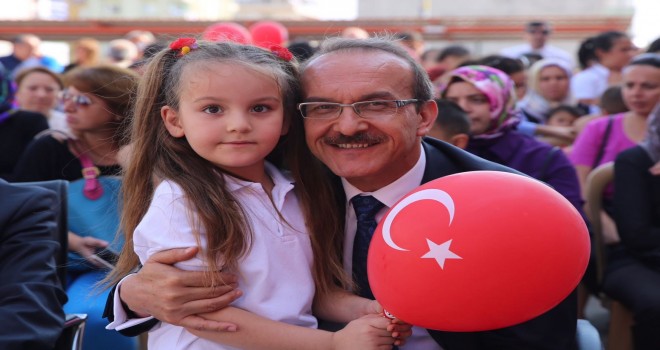 Valimiz Sayın Seddar YAVUZ’un 23 Nisan Ulusal Egemenlik ve Çocuk Bayramı Kutlama Mesajı