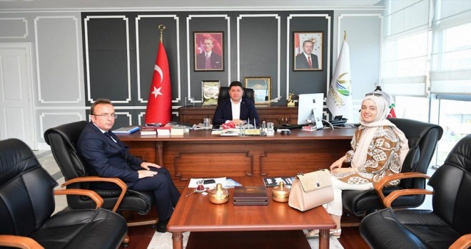 Başkan Tören'e Ziyaretçi Akımı