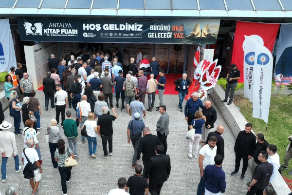 16. Antalya Kitap Fuarı kapılarını açtı