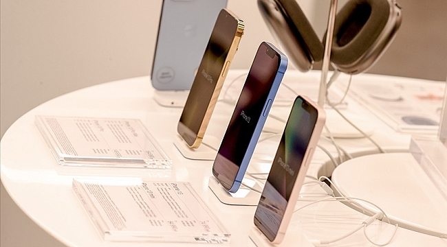 Cep telefonu fiyatlarını ikiye katlayacak olan düzenleme iptal edildi! Resmi Gazete’de yayımlandı
