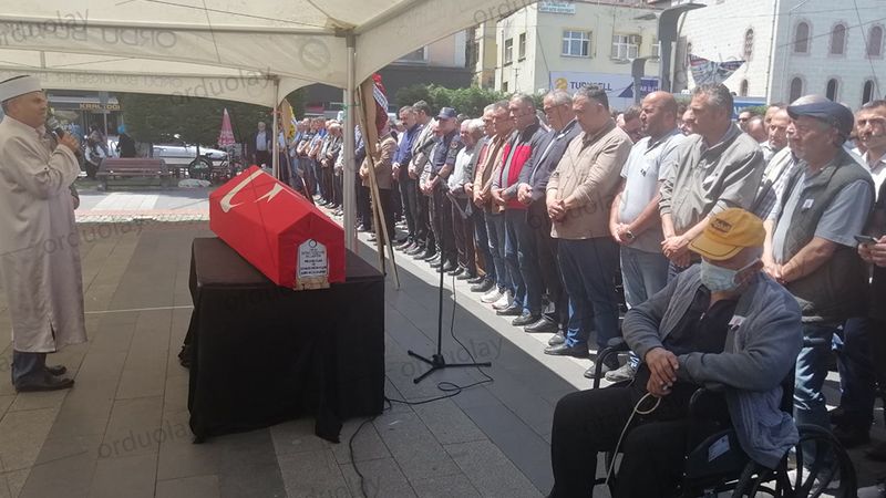 Görev Şehidi İşçiye Belediye Meydanında Tören Yapıldı