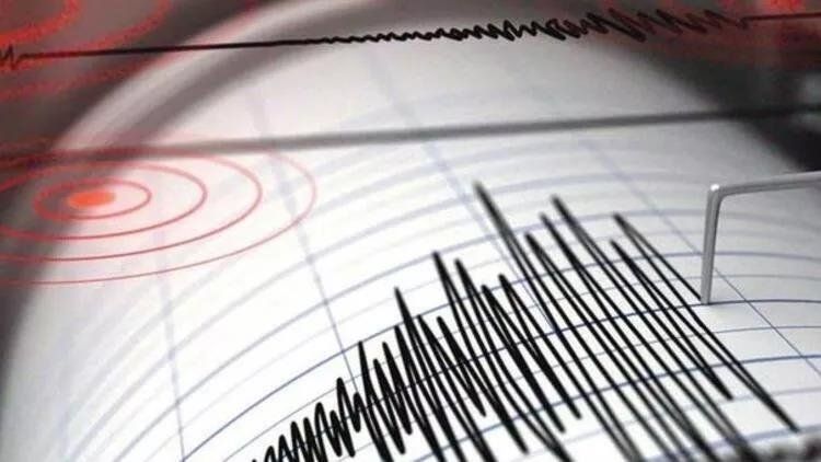 Hakkari'de Korkutan Deprem!
