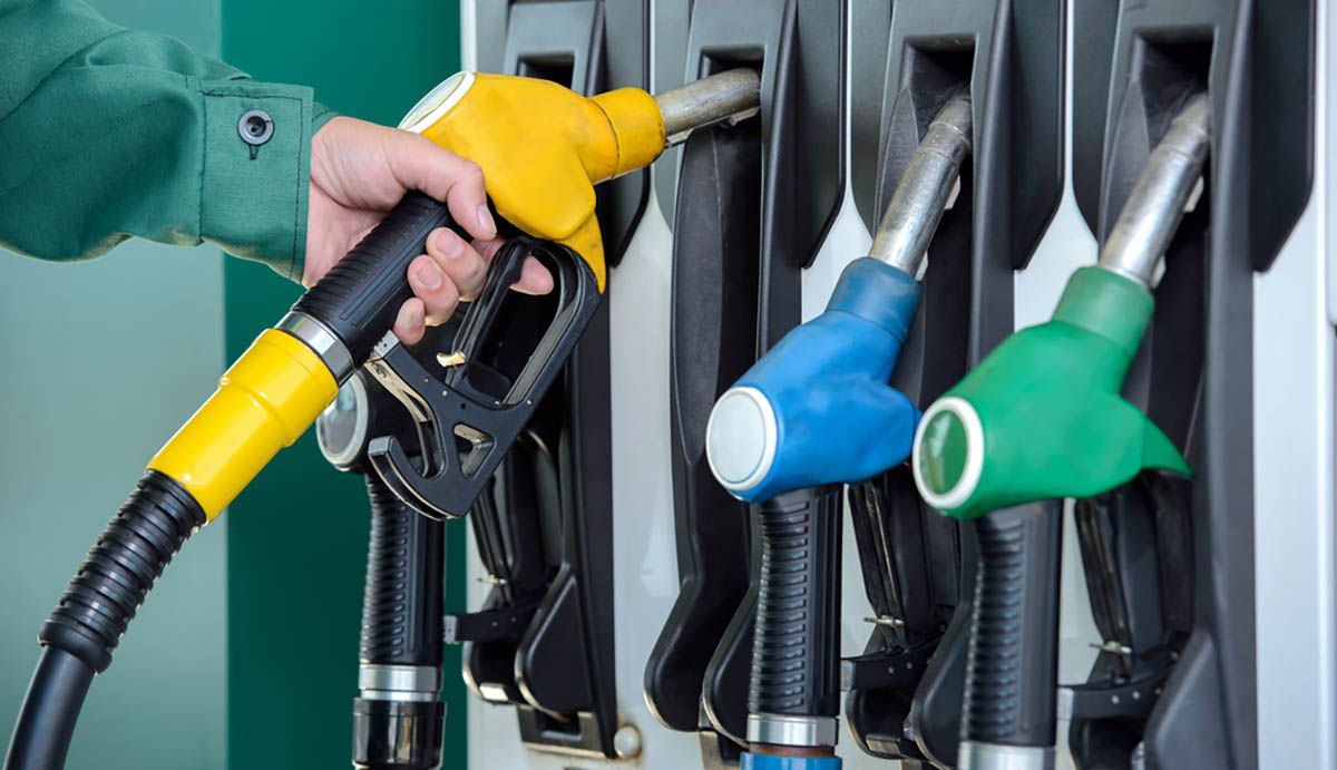 Araç Sahiplerine Müjde! Bu Gece Benzine Büyük İndirim Geliyor