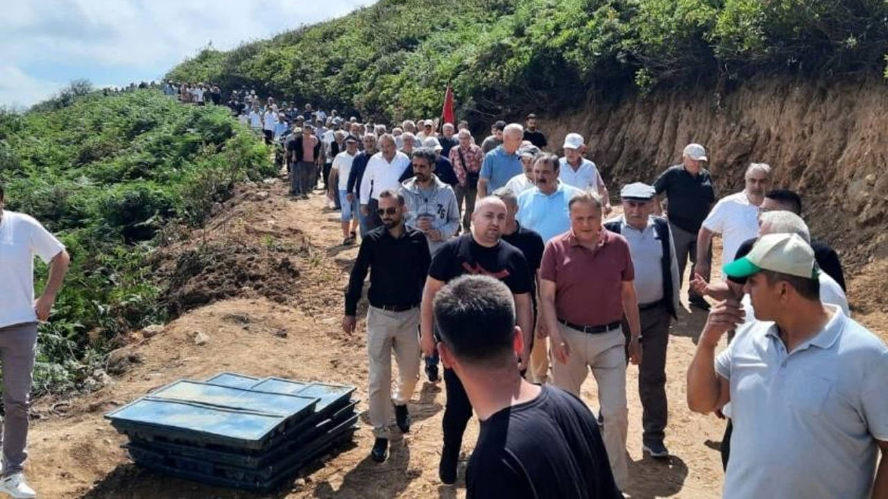 Halk, Maden Arama Sondajına Karşı Çıkıyor: Ordu'da 400 Kişi Çalışmaları Durdurdu