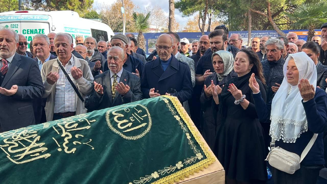 Kocaeli'de fenalaşan doktor kaldırıldığı hastanede hayatını kaybetti