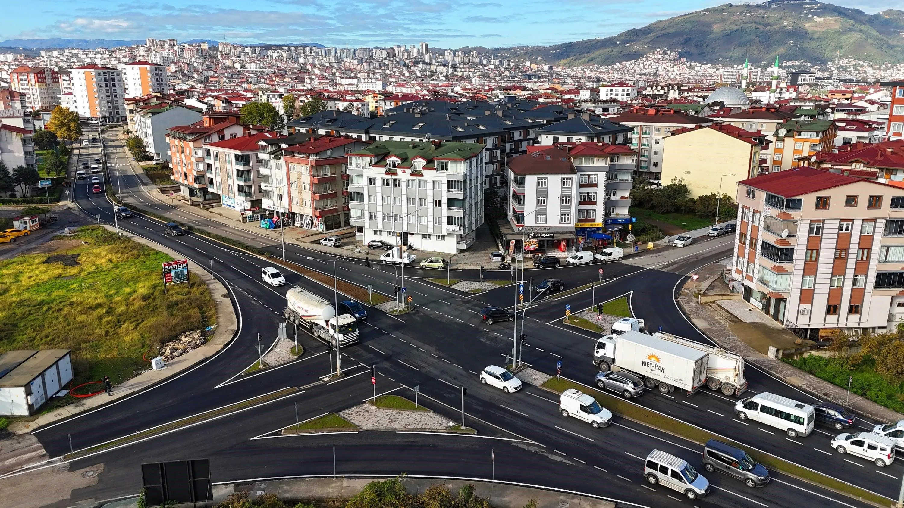 Altınordu Karşıyaka Kavşağında Trafik Sorunu Çözümlendi