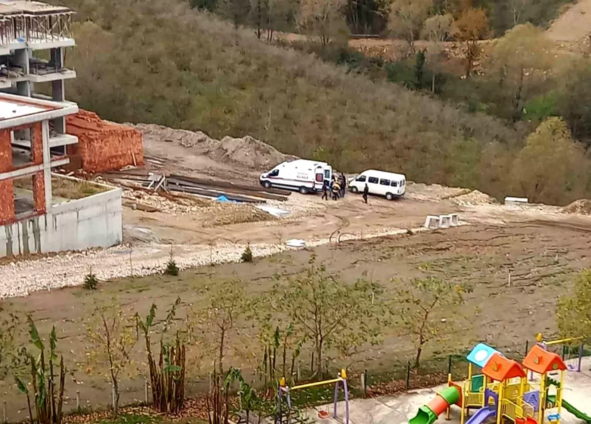 Ünye'de İnşaat İşçisi Düştü