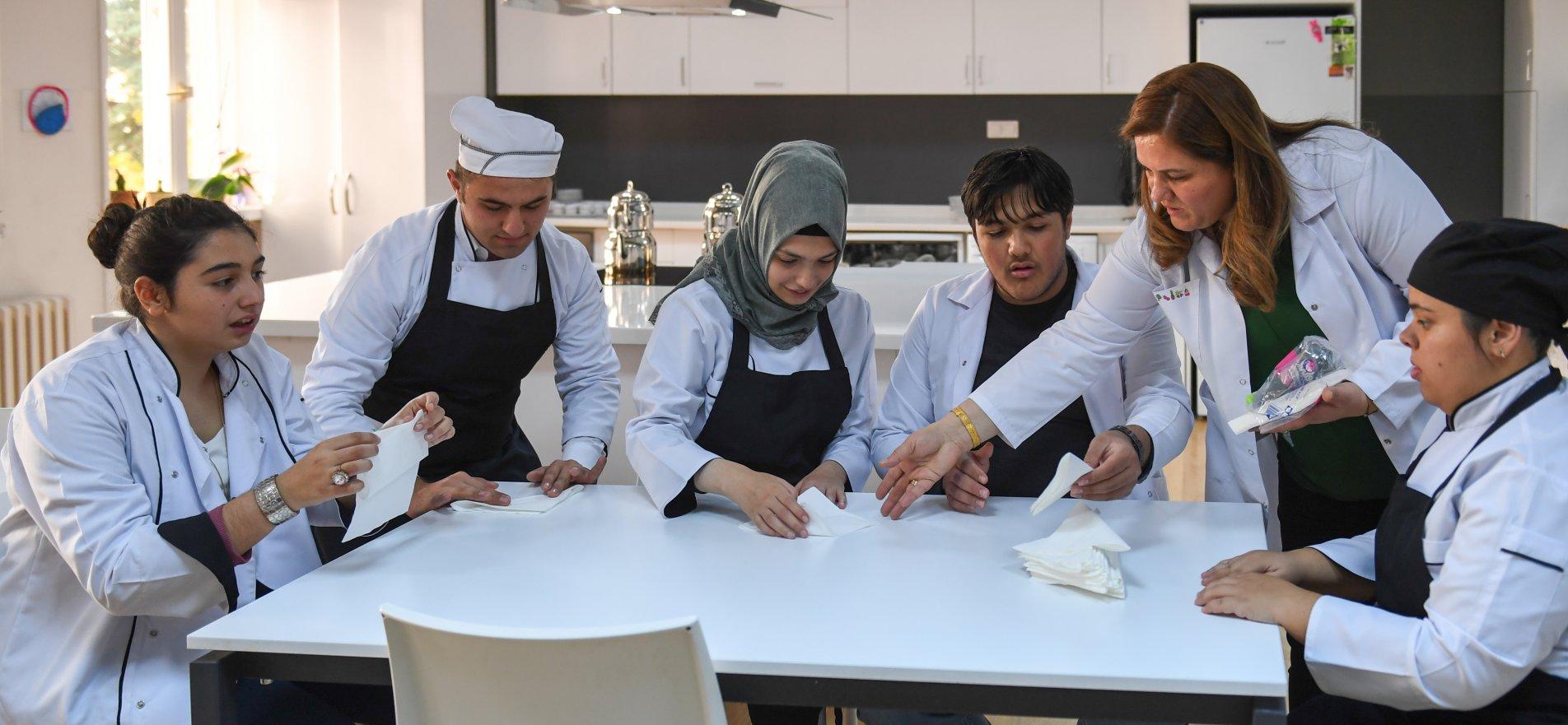 Fatsa'da 500 Kadına Mesleki Eğitim ve İş İmkanı | Belediye ile Milli Eğitim Protokol İmzaladı