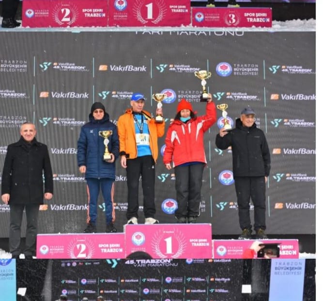 ÇAYCUMA ATLETİZM SPOR KULÜBÜ, TRABZON YARI MARATONU’NDA ZAFERE KOŞTU