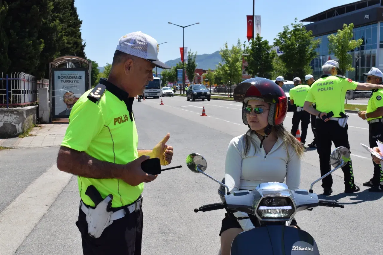 Ordu’da Motosiklet Sürücülerine Drone ile Trafik Denetimi