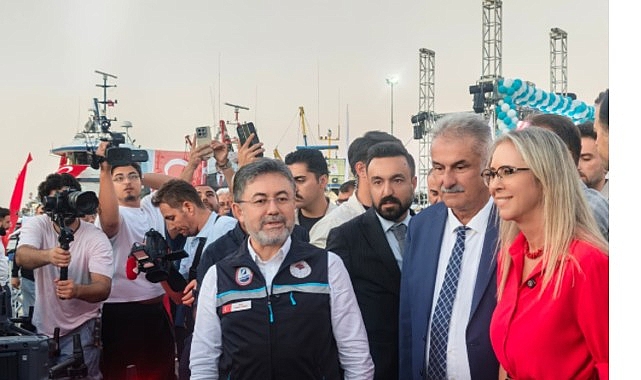 2026-2027 Su Ürünleri Av Sezonu Güzelbahçe'den “Vira Bismillah" Diyerek Başladı
