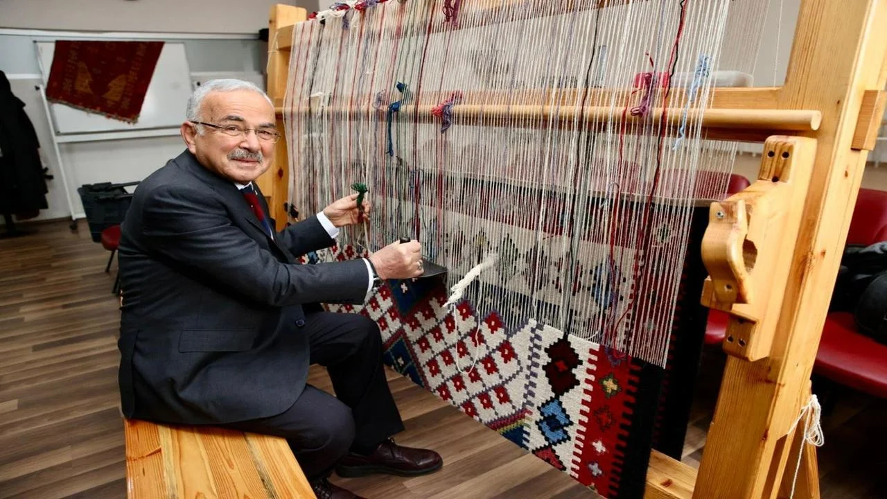 Başkan Güler’den ORMEK Altınordu Şubesi’ne Ziyaret: “Üreten Eller Hem Sanatı Hem Ekonomiyi Büyütüyor”