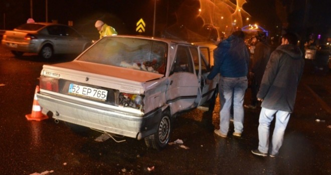 Fatsa'da Trafik Kazası: 3 Yaralı