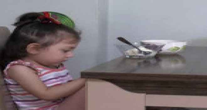 Yemek Borusu Zarar Gören Minik Defne'ye 30 Ameliyat