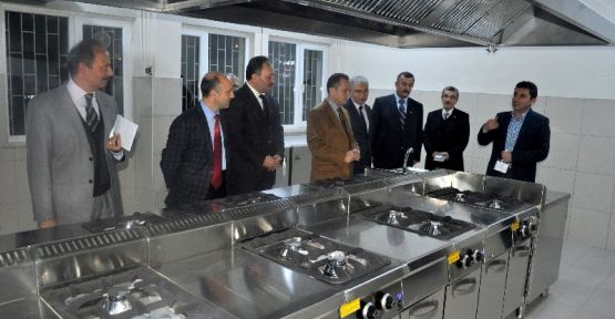 Aşçılık Programı Öğrencileri  İşi Mutfağında Öğrenecekler