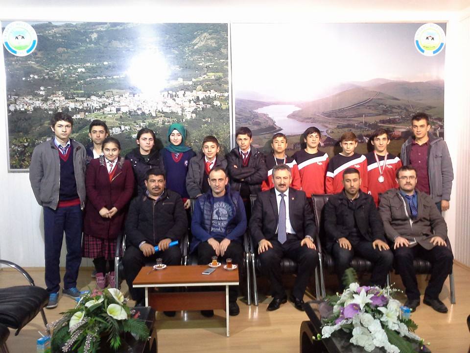 Aybastı Belediyesi Başarılı Öğrencileri Ödüllendirdi