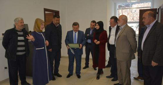 Başkan Anlayan  Gençlik Merkezi  ni İnceledi