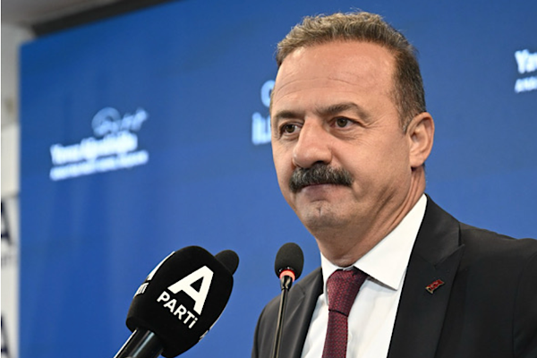 Ağıralioğlu: Malazgirt Zaferi’nin ve Büyük Taarruz’un yıl dönümü kutlu olsun