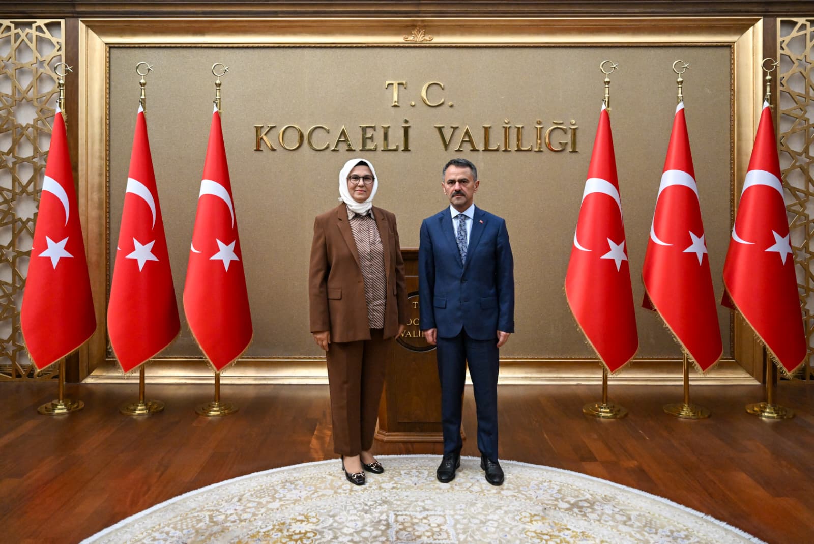 AK Parti Kocaeli Milletvekili Katırcıoğlu'ndan Vali Aktaş’a ziyaret AK Parti Kocaeli Milletvekili Katırcıoğlu'ndan Vali Aktaş’a ziyaret