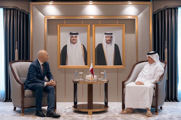 Al Muraikhi, Çekya'nın Doha Büyükelçisi Chalupecky ile görüştü Al Muraikhi, Çekya'nın Doha Büyükelçisi Chalupecky ile görüştü