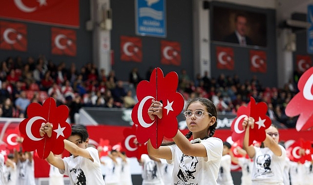 Aliağa'da Cumhuriyetin 103. Yılı Coşkuyla Kutlandı