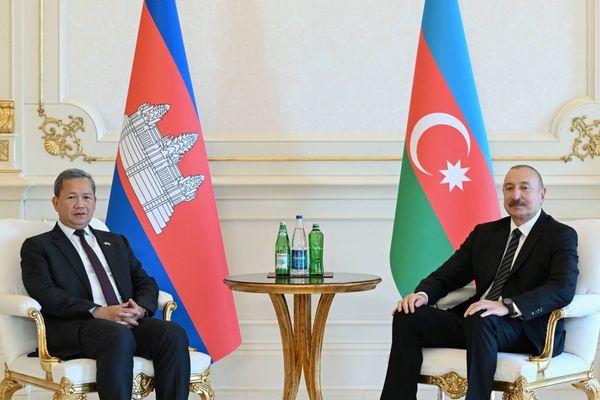 Aliyev, Kamboçya Başbakanı Hun Manet ile görüştü Aliyev, Kamboçya Başbakanı Hun Manet ile görüştü