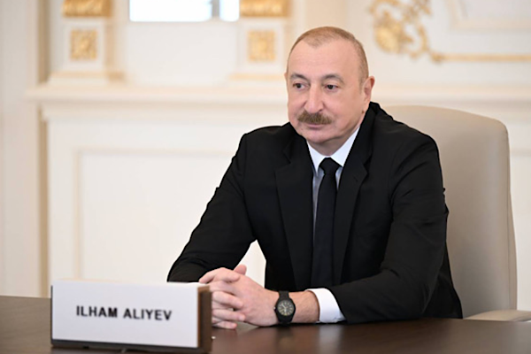 Aliyev ve Mehriban Aliyeva ADEX 2026’yı ziyaret etti Aliyev ve Mehriban Aliyeva ADEX 2026’yı ziyaret etti