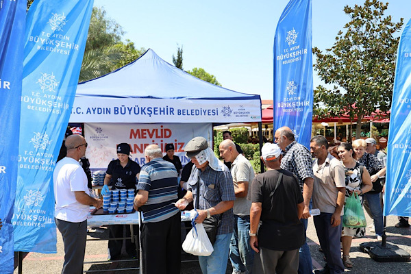 Aydın’da Mevlid Kandili dolayısıyla hayır gerçekleştirildi Aydın’da Mevlid Kandili dolayısıyla hayır gerçekleştirildi