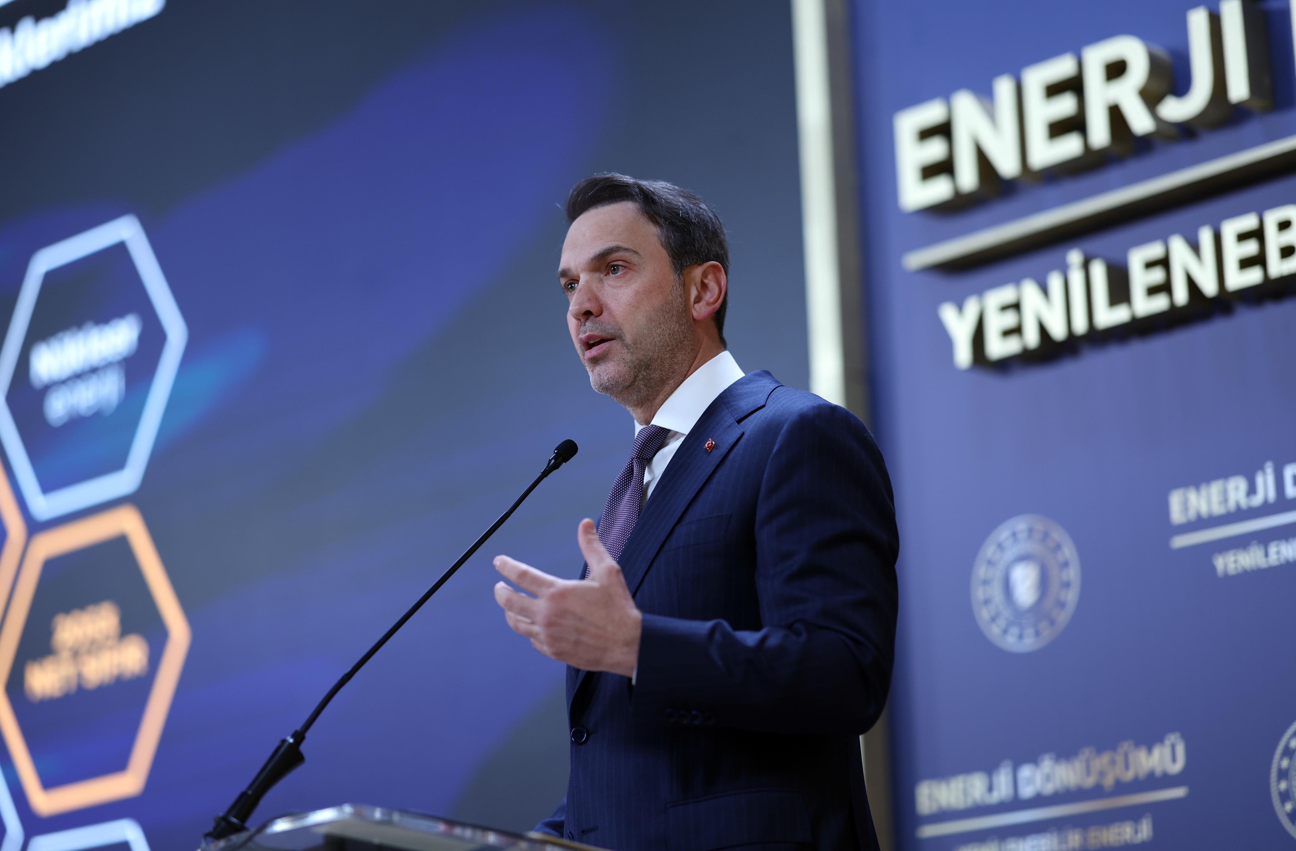 Bakan Bayraktar: Türkiye-İtalya ilişkileri örnek teşkil ediyor Bakan Bayraktar: Türkiye-İtalya ilişkileri örnek teşkil ediyor