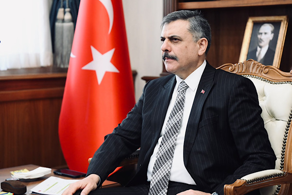 Bakan Çiftçi: Esnafımız kardeşliğimizin teminatıdır Bakan Çiftçi: Esnafımız kardeşliğimizin teminatıdır