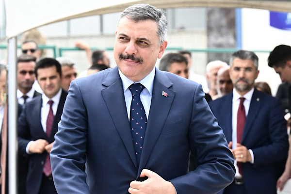Bakan Çiftçi: Organize suç örgütlerinin peşini bırakmayacağız Bakan Çiftçi: Organize suç örgütlerinin peşini bırakmayacağız