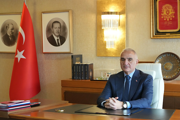 Bakan Ersoy: Bu yılın en zor çeyreğini geride bıraktığımızı düşünüyoruz