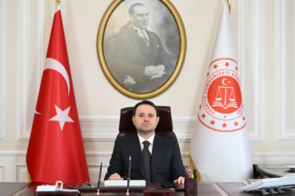 Bakan Gürlek Eren Bülbül ve Ferhat Gedik’i andı Bakan Gürlek Eren Bülbül ve Ferhat Gedik’i andı