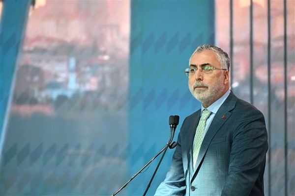 Bakan Işıkhan’dan Akhisar’daki kaza için taziye mesajı Bakan Işıkhan’dan Akhisar’daki kaza için taziye mesajı