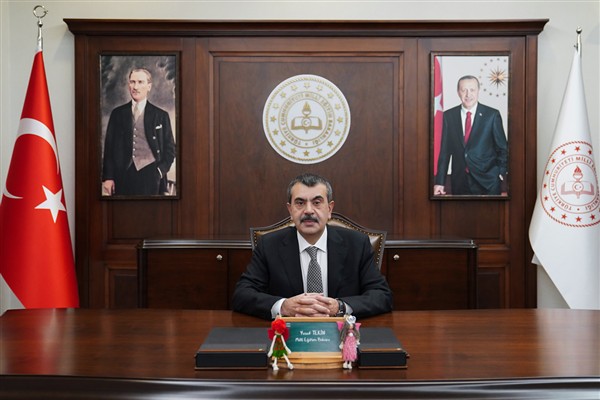 Bakan Tekin: Okul kıyafeti uygulaması eşitlik duygusunu güçlendiriyor Bakan Tekin: Okul kıyafeti uygulaması eşitlik duygusunu güçlendiriyor