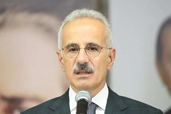 Bakan Uraloğlu, Adıyaman milletvekillerini kabul etti Bakan Uraloğlu, Adıyaman milletvekillerini kabul etti