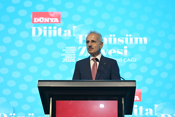 Bakan Uraloğlu, Sakarya Valiliği'ni ziyaret etti Bakan Uraloğlu, Sakarya Valiliği'ni ziyaret etti
