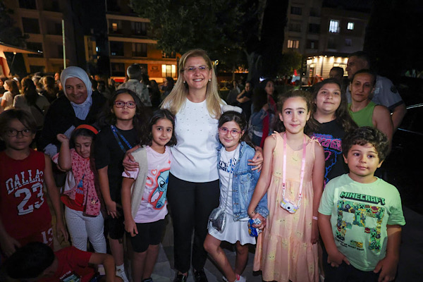 Bakırköy Açık Hava Sinema Günleri'nde "Zootropolis 2" gösterildi
Bakırköy Açık Hava Sinema Günleri'nde "Zootropolis 2" gösterildi