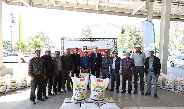 Başkan Altay: “Üreticilerimize Bugüne Kadar 1 Milyon 214 Bin Kilogram Hibe Destekli Macar Fiği Tohumu Verdik"