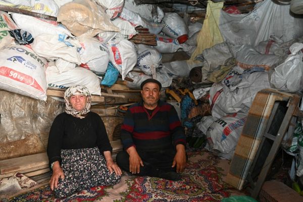 Başkan Başdeğirmen’den yangınzede çifte ev desteği