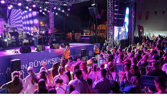 Başkan Çerçioğlu'ndan Buharkent'in Düşman İşgalinden Kurtuluşunun 104. Yılında Coşkulu Konser