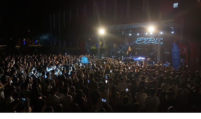 Başkan Çerçioğlu'ndan Mimar Sinan Parkı'nda Müzik Dolu Yaz Akşamı