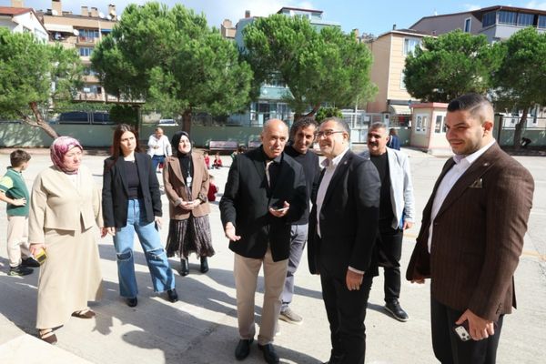 Başkan Gökçe’den okullara ziyaret Başkan Gökçe’den okullara ziyaret