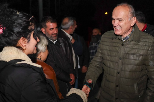Başkan Özlü, Ağa Mahallesi sakinleriyle bir araya geldi Başkan Özlü, Ağa Mahallesi sakinleriyle bir araya geldi