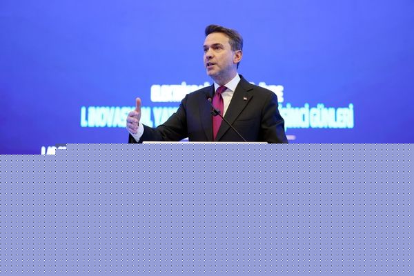 Bayraktar: Elektrik altyapımızda yaklaşık 100 milyar dolarlık yatırım öngörüyoruz