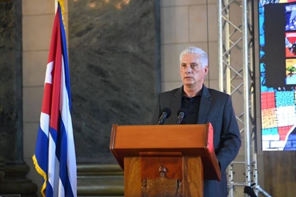 Bermudez, Vietnam’ın bağımsızlık yıl dönümünü kutladı Bermudez, Vietnam’ın bağımsızlık yıl dönümünü kutladı